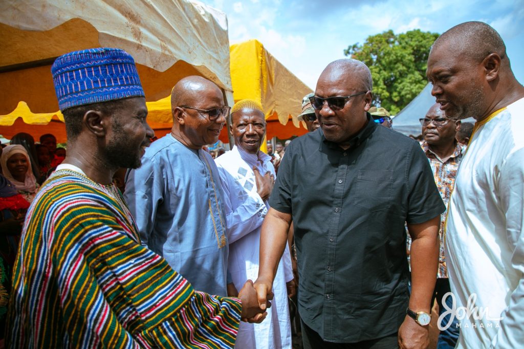 Mahama visits family of late Lambussie chairman in Hamile