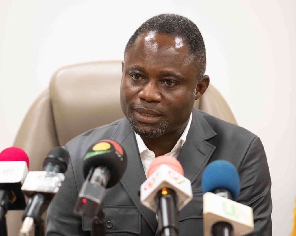 Health Minister Calls for Higher Standards in Traditional Medicine Practice